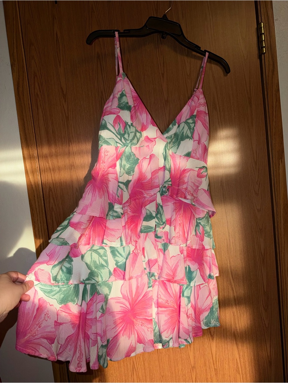 Hollister Pink Floral Tiered Ruffle Dress Size Large NWT